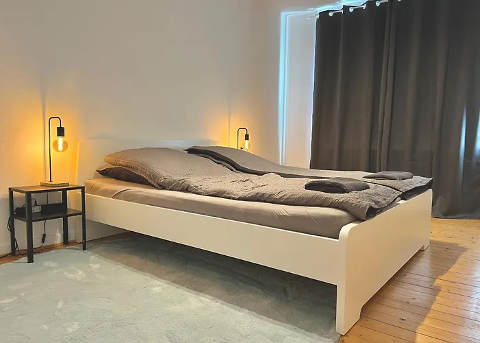 Doppelbett Vahrenwald-list Apartment Hannover