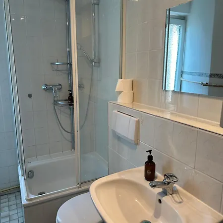 Doppelbett Vahrenwald-list Appartement